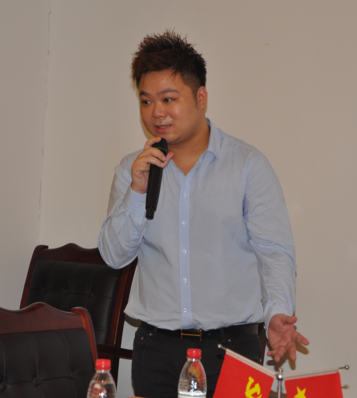 陈昱廷.jpg